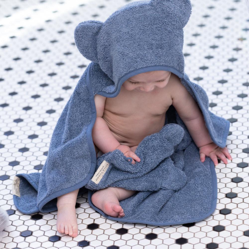 Hooded Towel + Wash Mitt Set